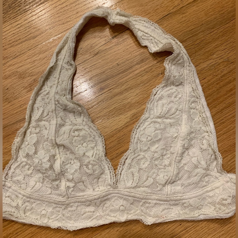 🎉Host Pick🎉 Urban Outfitters White Lace Bralette Size Small Out from Under